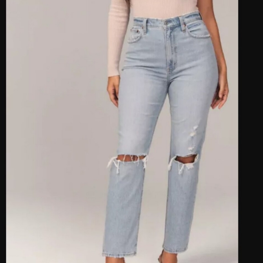 ABERCROMBIE Curve Love Ultra High Rise Ankle Straight Jean